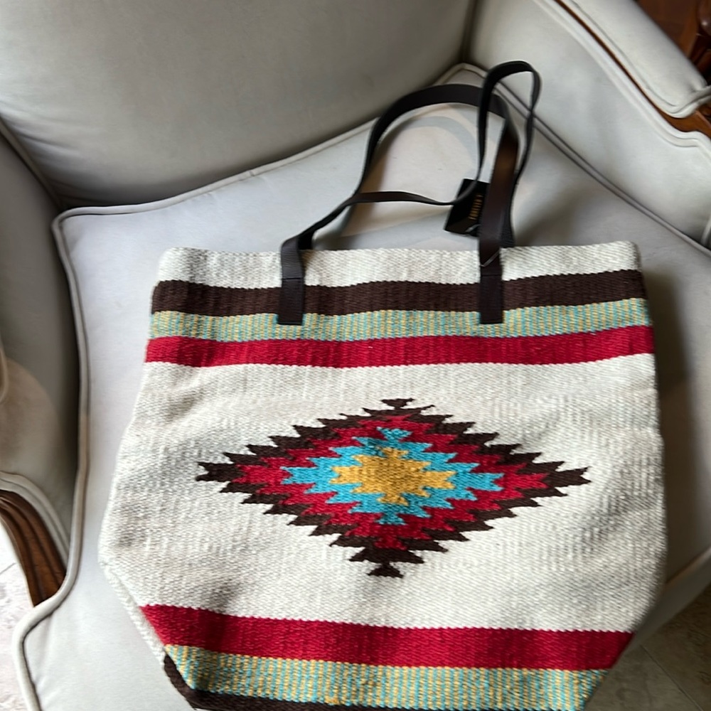 Nwt FOREVER 21 nobby tote 17 x 15" x6